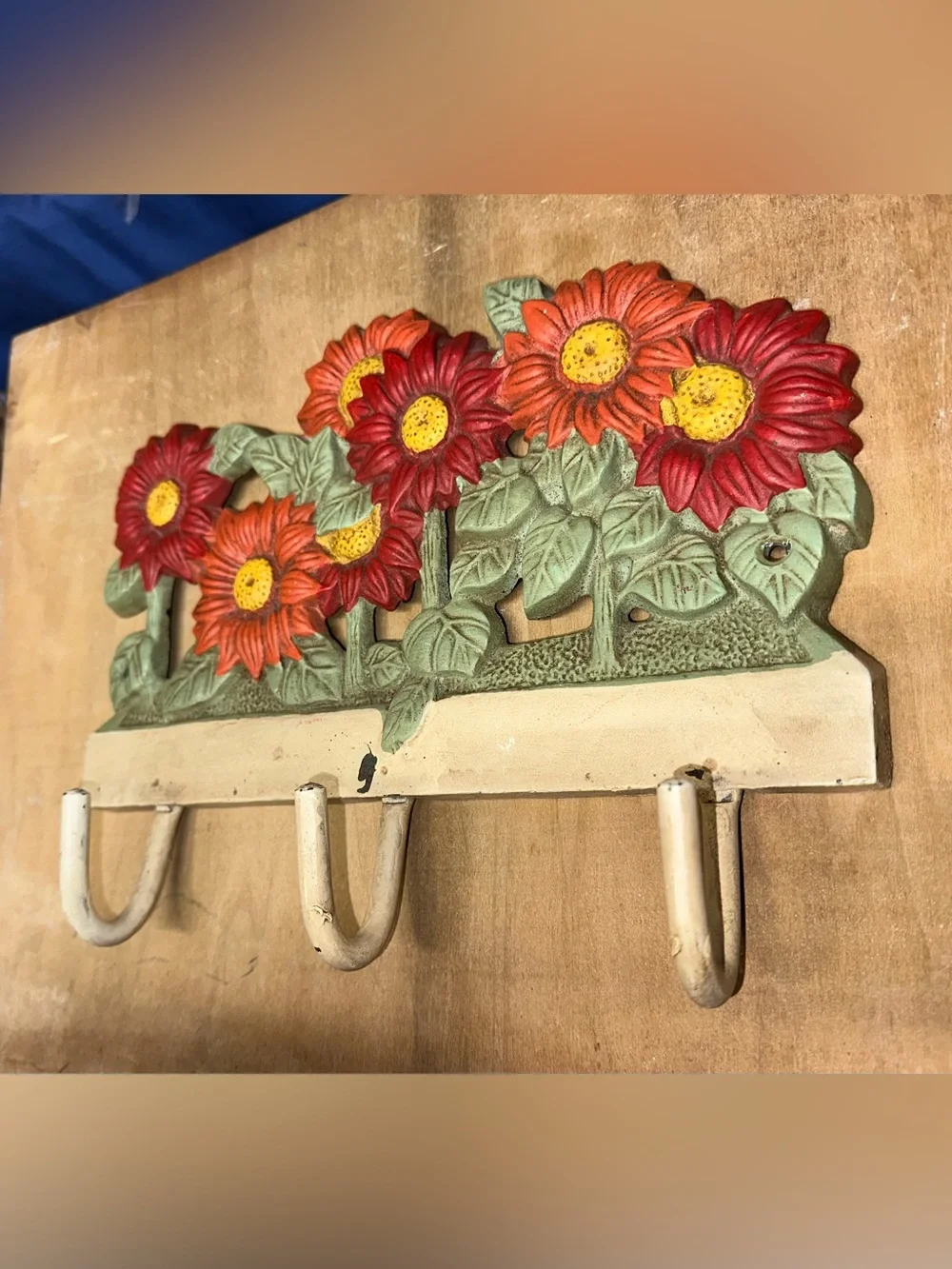 Vintage Cast Iron Sunflower 3 Hook Wall Mount Coat Hat Rack
